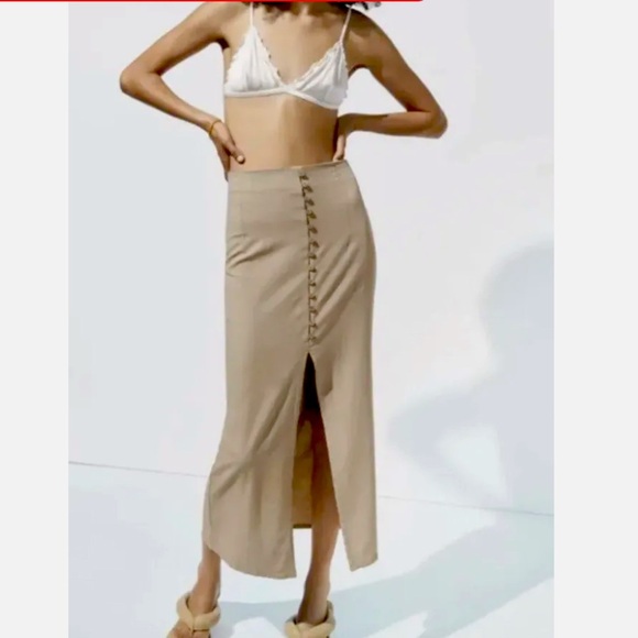 Zara Dresses & Skirts - ZARA STRETCH ECRU
SLIT Button Straight Khaki Linen
SKIRT MIDI RARE